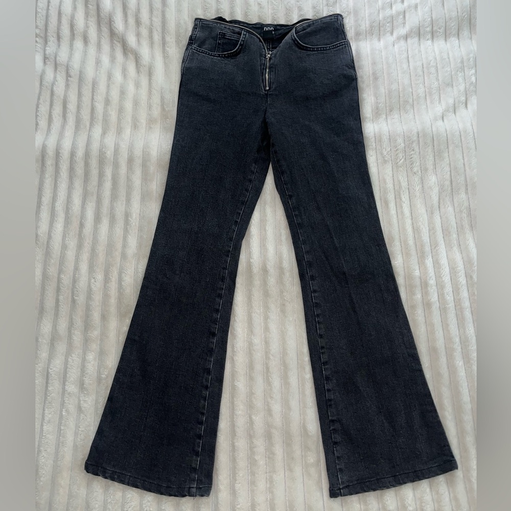 BDG Urban Outfitters Zipper Waist Flared Jeans • Size 25